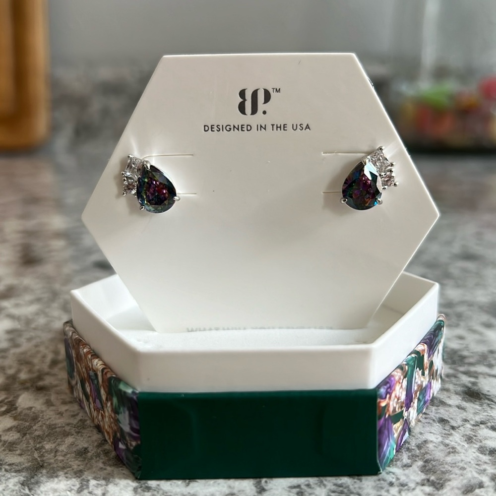 She’s. Trailblazer Bomb Party earrings